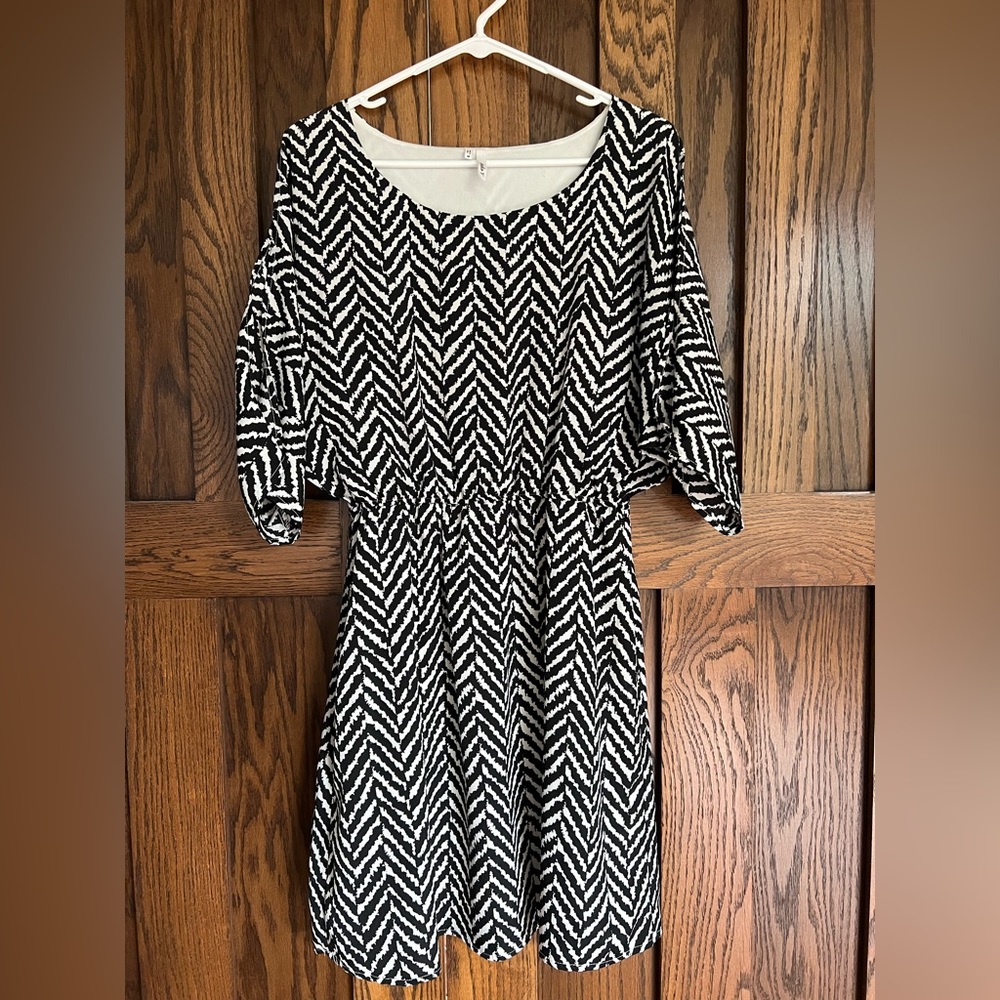 Studio Y Chevron dress. Minimally worn. Very flattering.